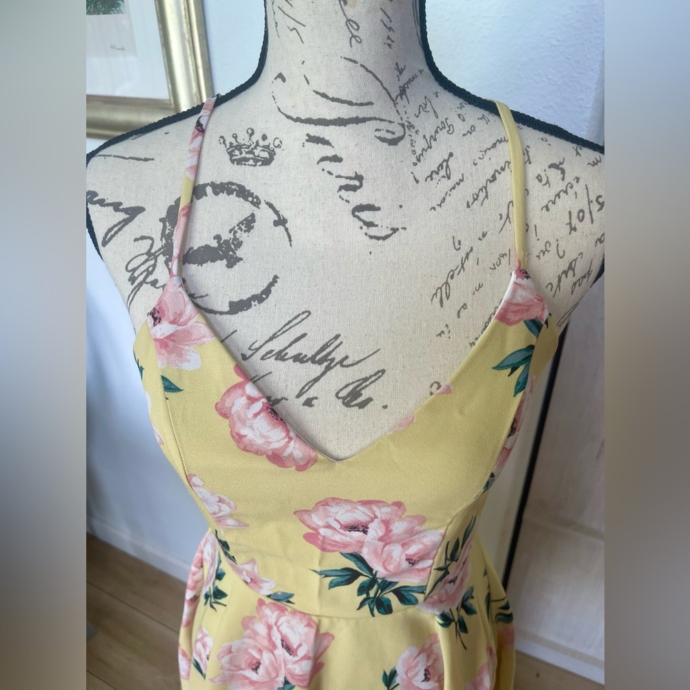 Charlotte Russe skater dress size small. EUC. - Picture 3 of 5